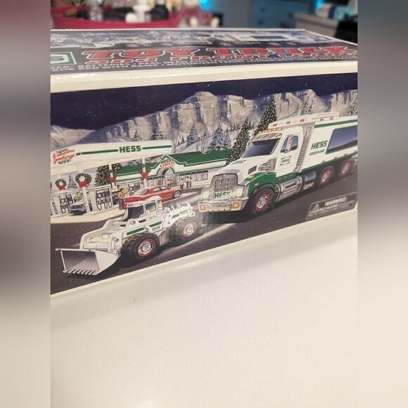 2008 Hess Truck And Front Loader BNIB - Picture 2 of 6